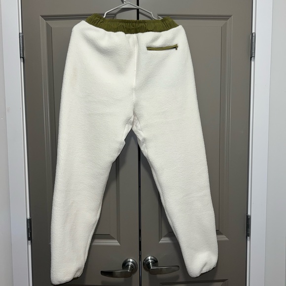 Fabletics Sweatpants - Picture 2 of 2